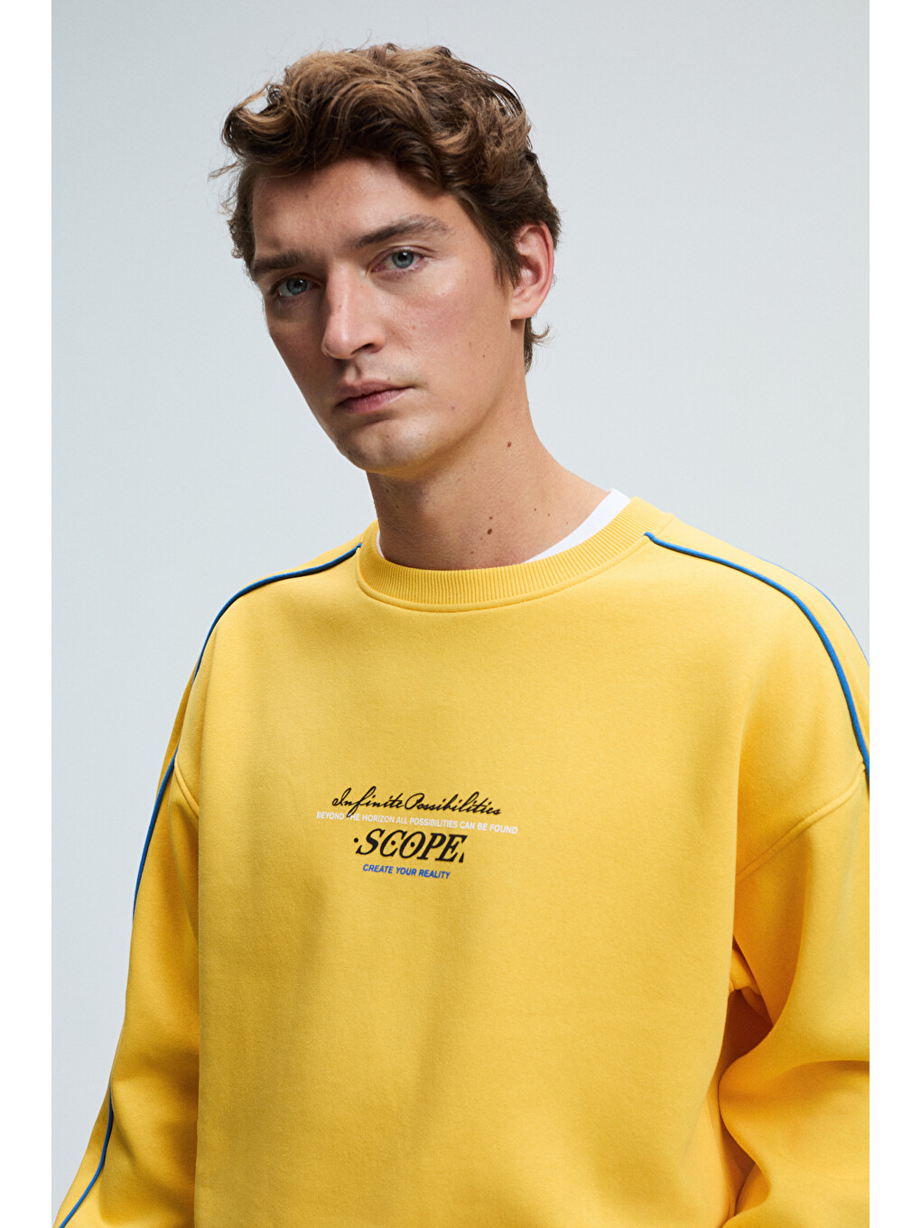 Leıf Erkek Kolları Biyeli Önü Baskılı Yuvarlak Yaka Oversize Sarı Sweatshirt-2