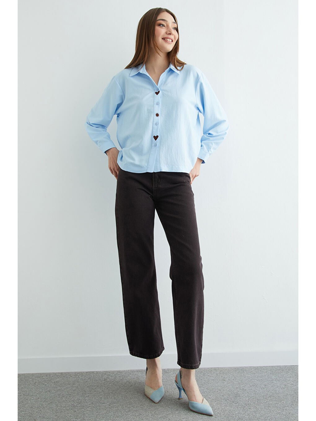 Mavi Kalp Ve Güneş Nakışlı Salaş Gömlek-1