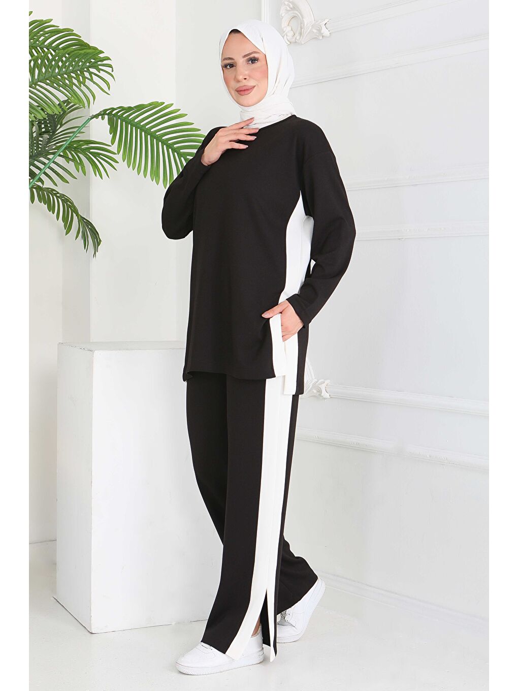 Garnili Yırtmaçlı Modal İkili Takım Siyah - 28012-SIYAH-1