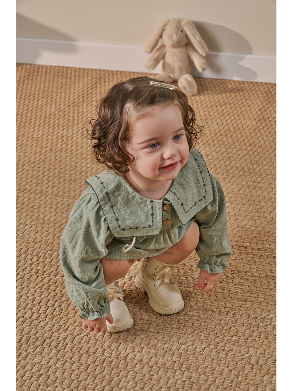 Kız Çocuk Pamuklu Adaçayı Yeşili Nakışlı Yaka Elbise Takım - Çantalı-3