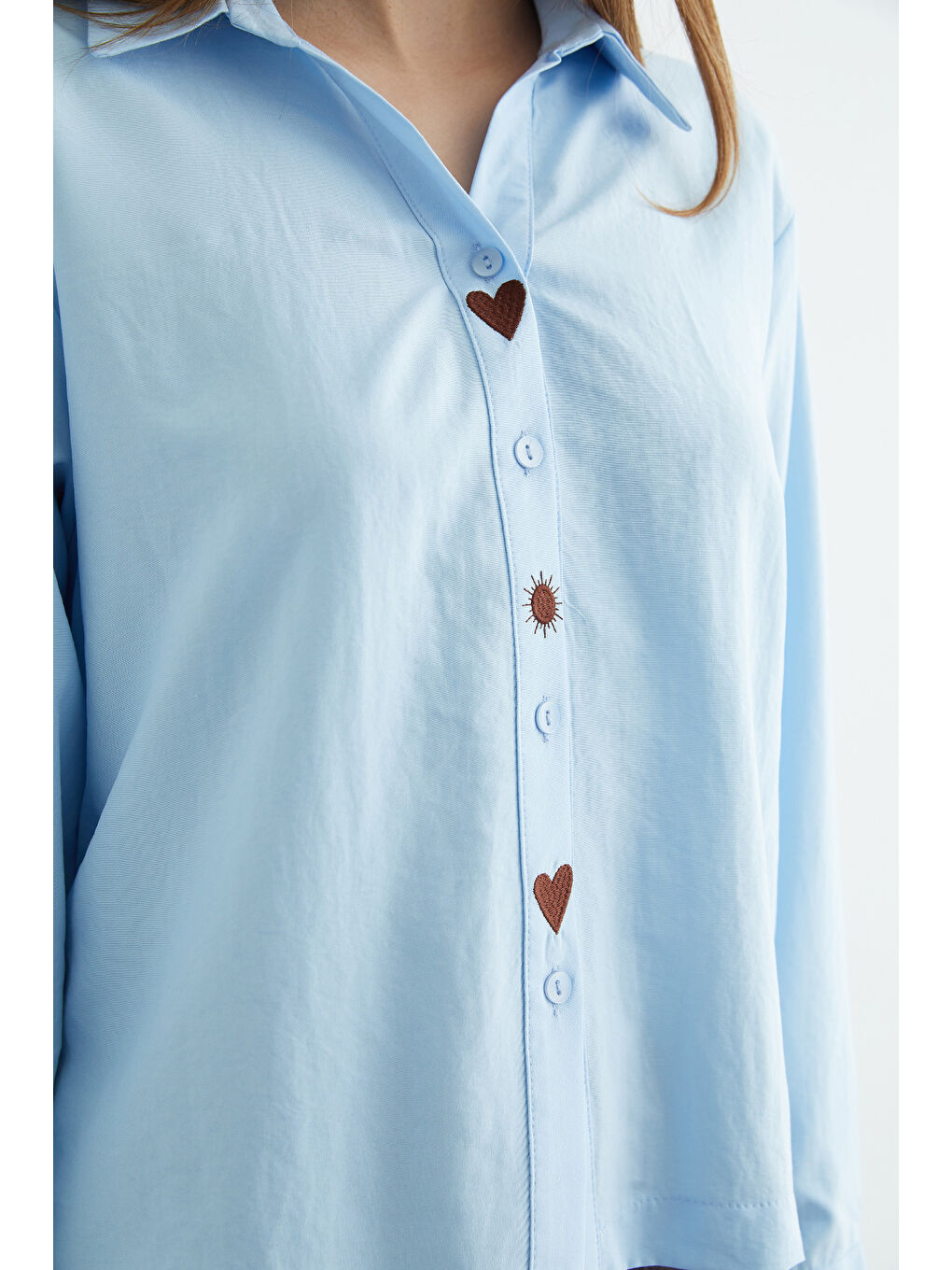 Mavi Kalp Ve Güneş Nakışlı Salaş Gömlek-4