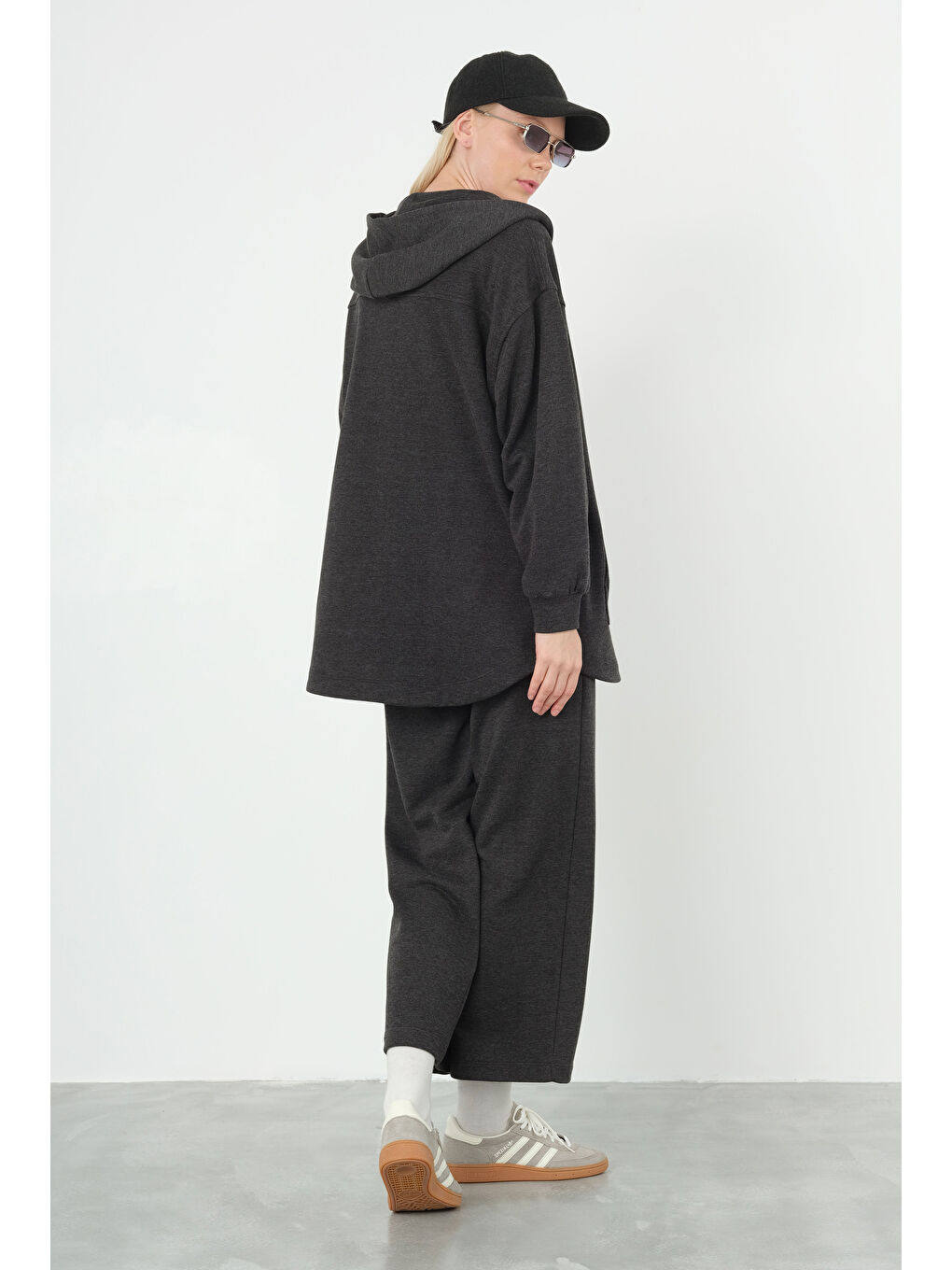 Etek Ucu Oval Sweatshirt Üç İplik Antrasit-4