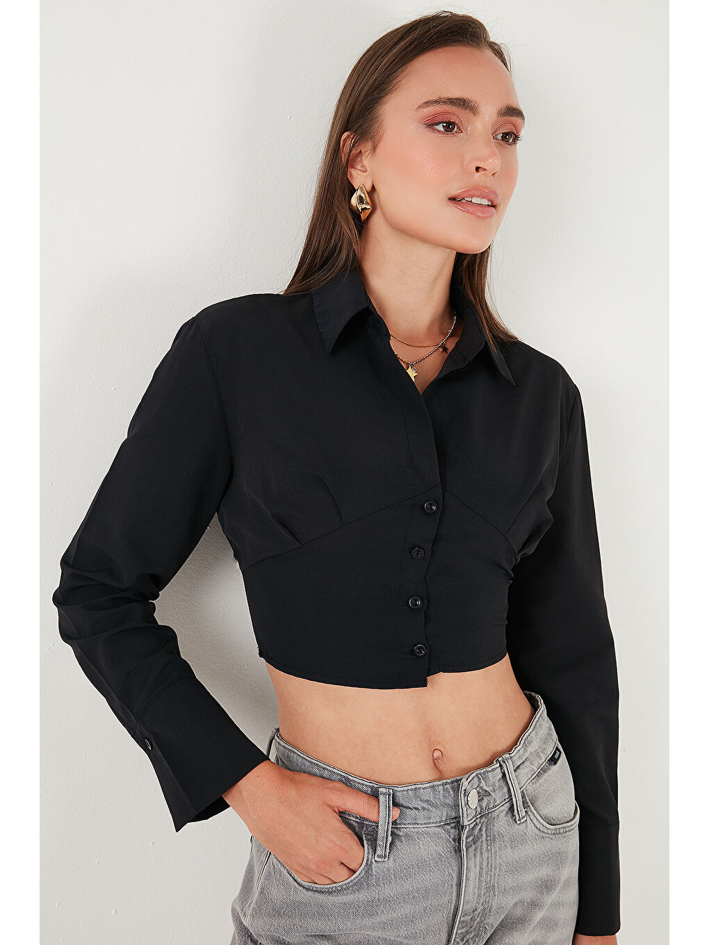 Siyah Fitted Fit Pamuklu Korse Detaylı Uzun Kollu Crop Gömlek 611GO00376-4