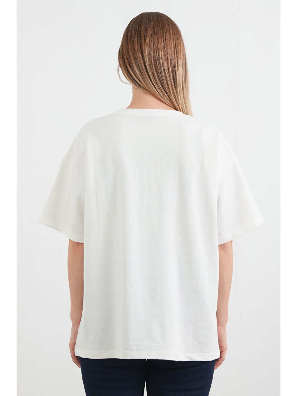 Ekru Ayıcık Baskılı Oversize Tişört-3