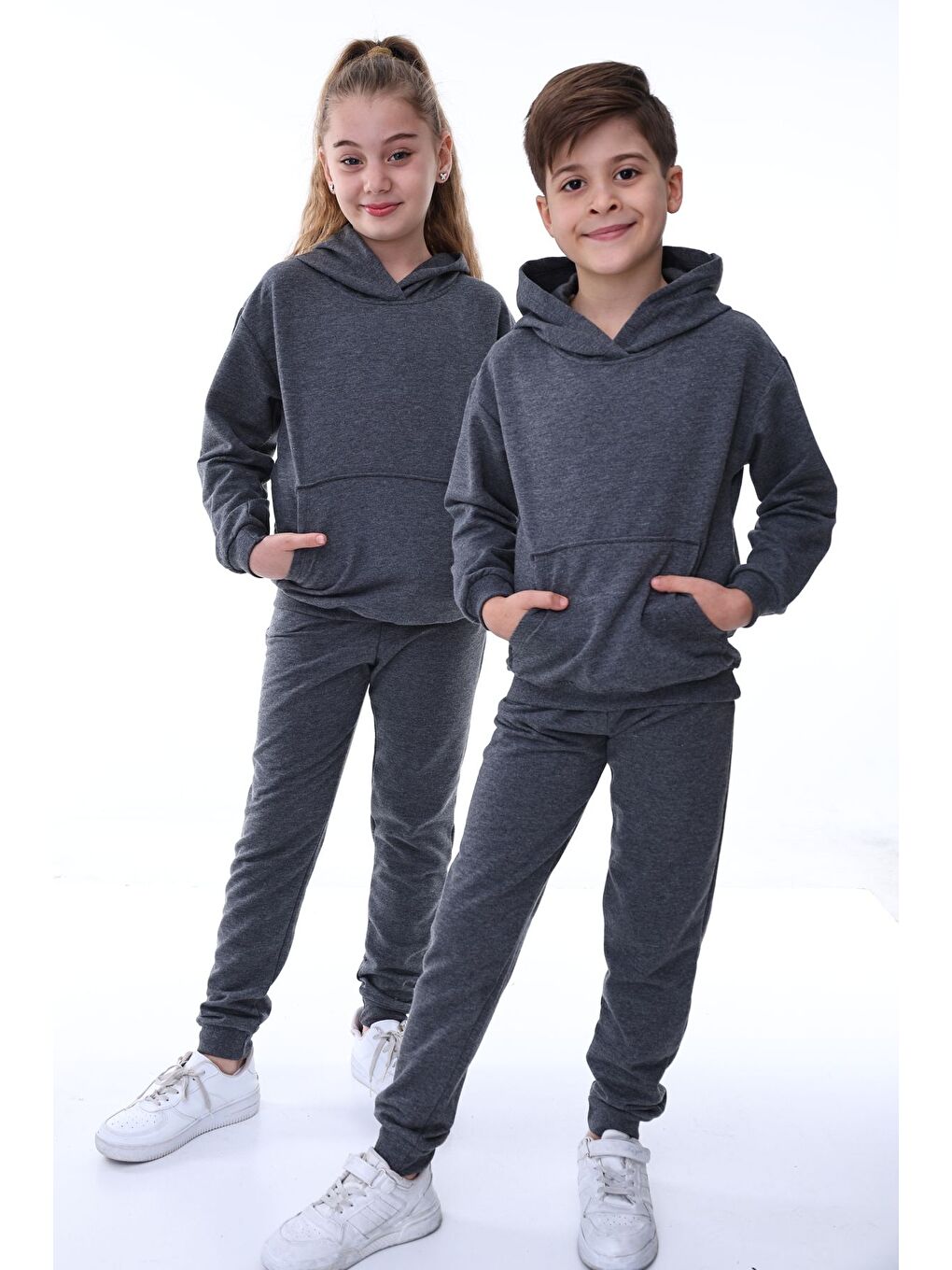 Gri Basic Kapüşonlu 2 İplik Şardonlu Kanguru Cepli Çocuk Eşofman Takımı 3-10 Yaş Haki-3