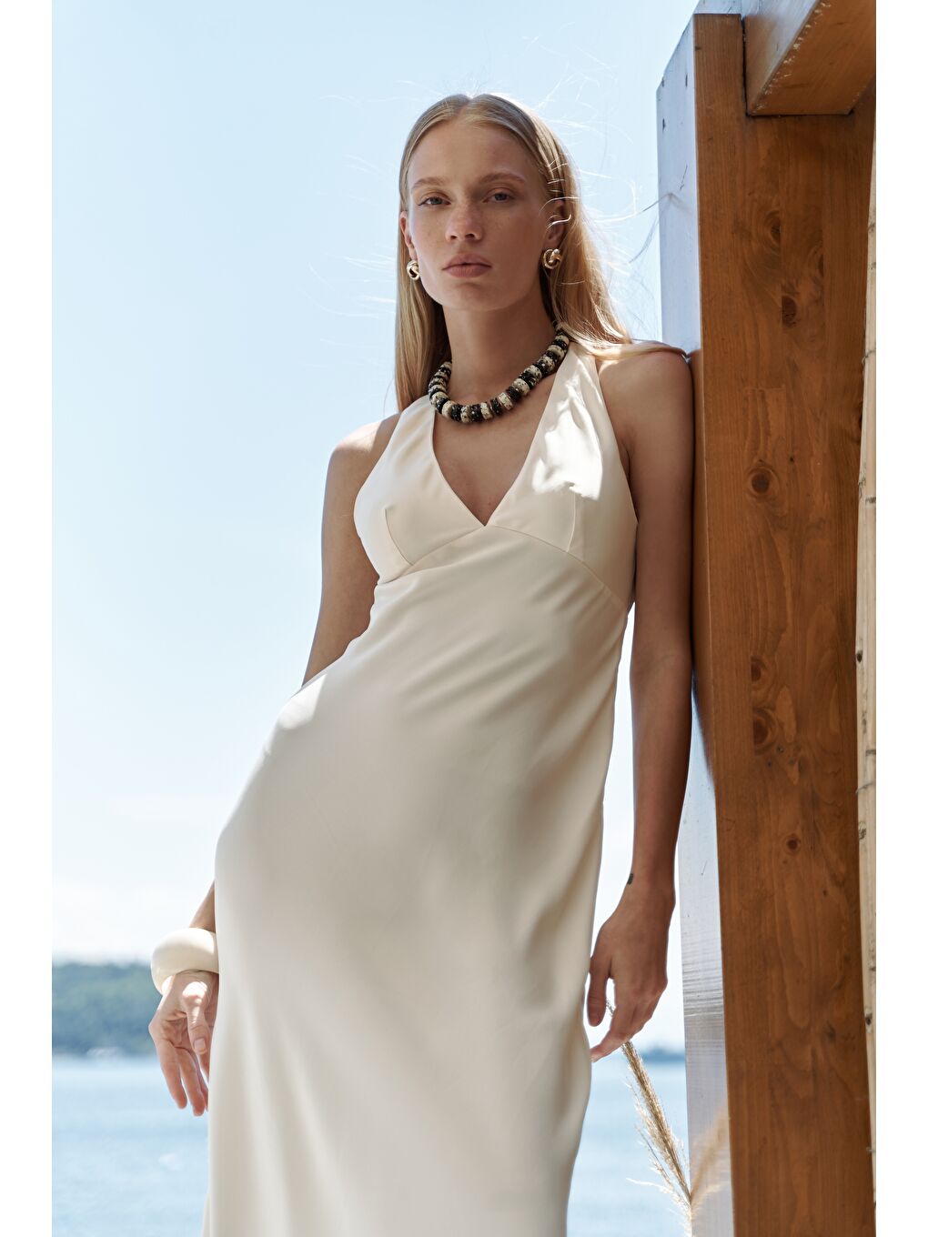 Guilia Dekolteli Uzun Ekru Saten Elbise-2