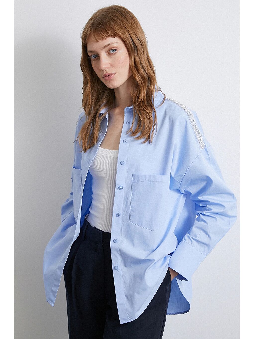 Omuzda Boncuk Detaylı  Oversize Gömlek Mavi-1