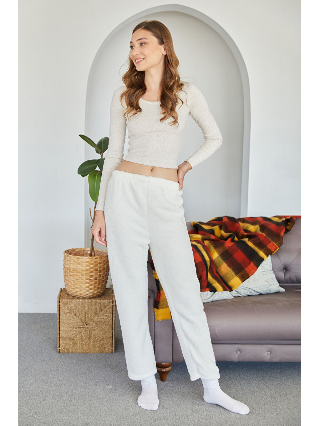 Ekru Beli Lastikli Pelüş Pijama Altı-1