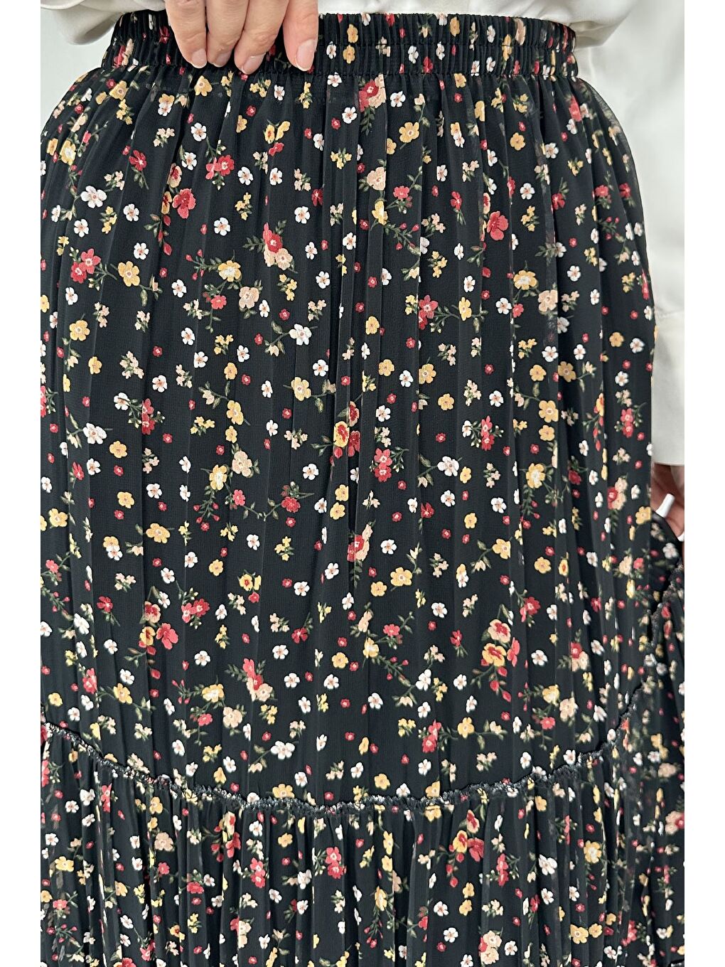 Haki Bel Lastikli Desenli Şifon Tesettür Etek-6