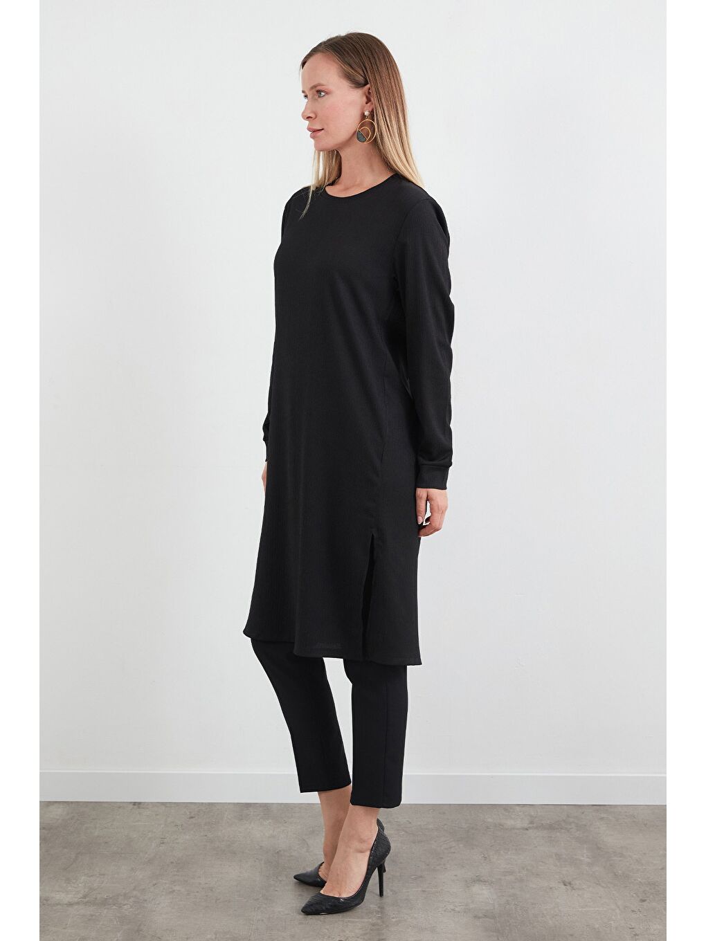 Siyah Fullamodest Basic Yanları Yırtmaçlı Tunik-1