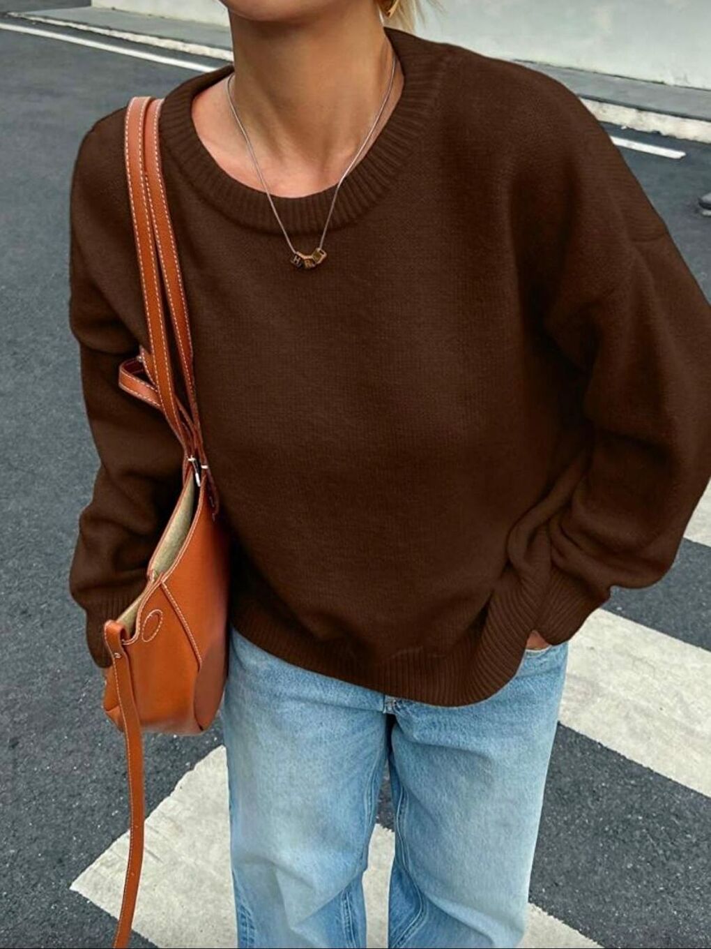 Kahverengi Yumuşak Dokulu Geniş Kalıp Triko Kalın Kazak