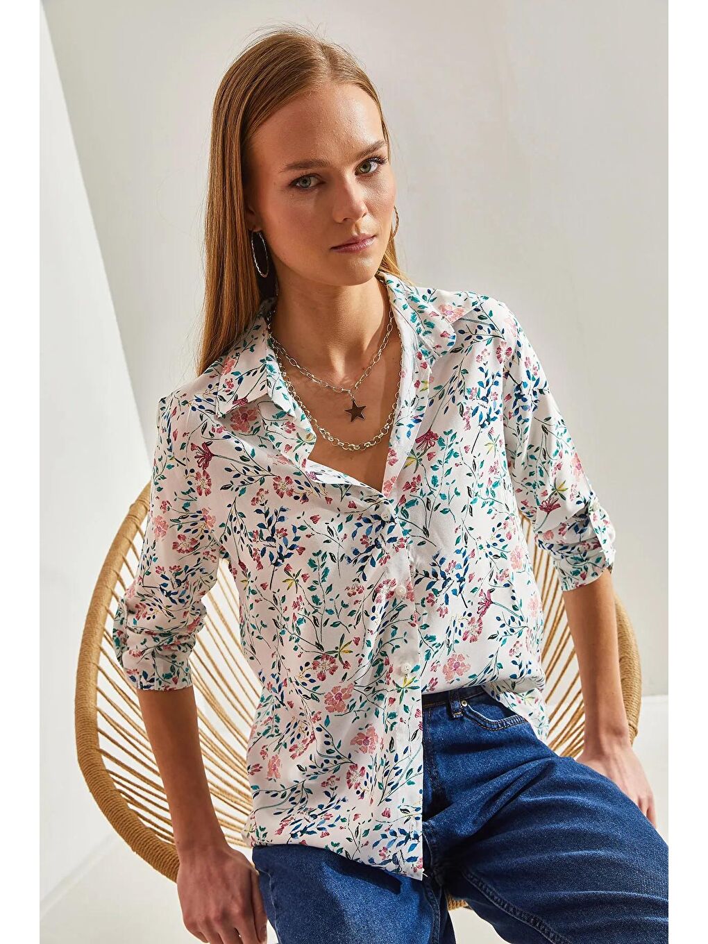 Pembe Kadın Kol Katlamalı Çiçek Desenli Gömlek 60101028-3