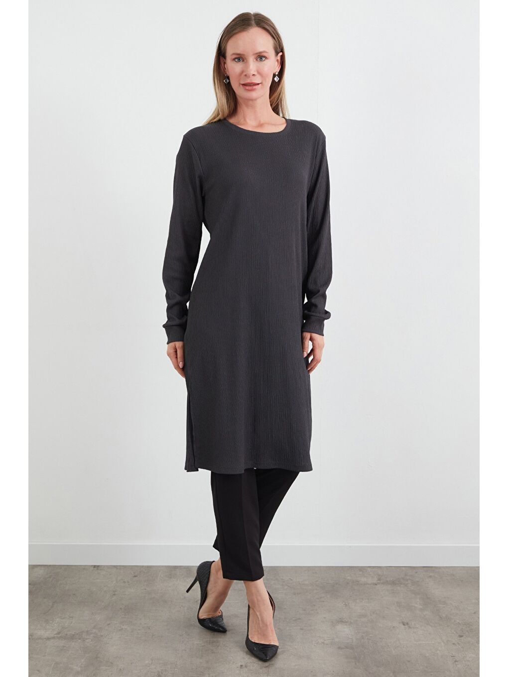 Antrasit Fullamodest Basic Yanları Yırtmaçlı Tunik-1