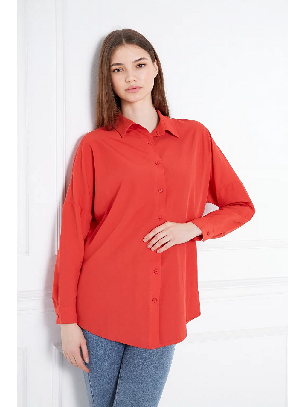 Kadın Oversize Uzun Basic Kırmızı Gömlek-3