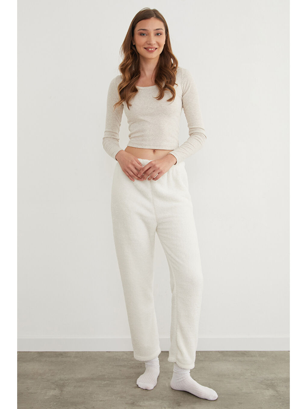 Ekru Beli Lastikli Pelüş Pijama Altı-3