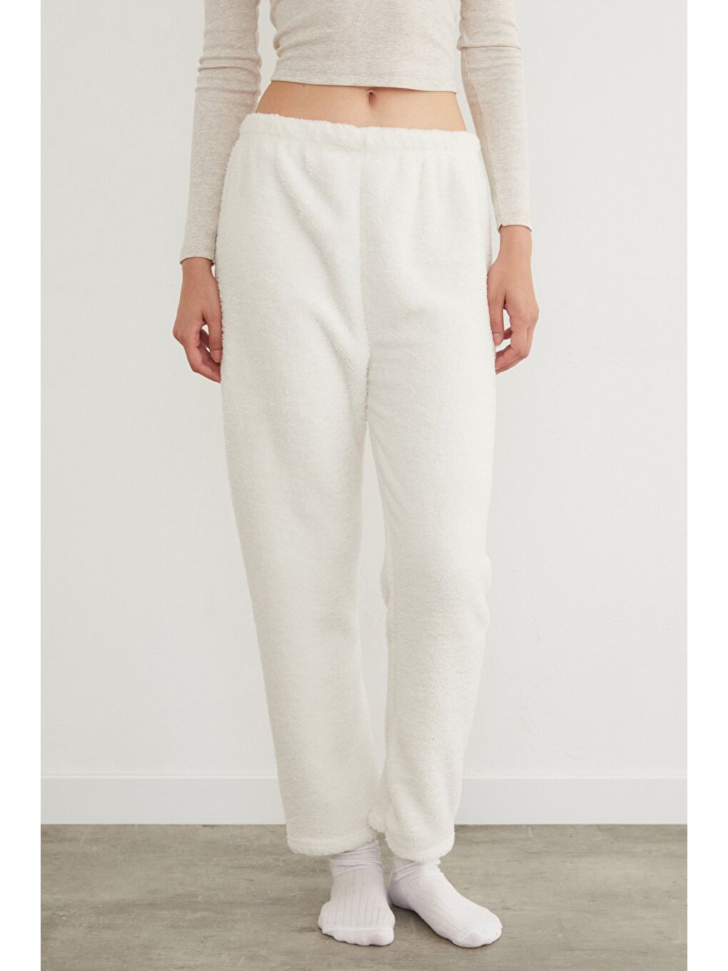 Ekru Beli Lastikli Pelüş Pijama Altı-4