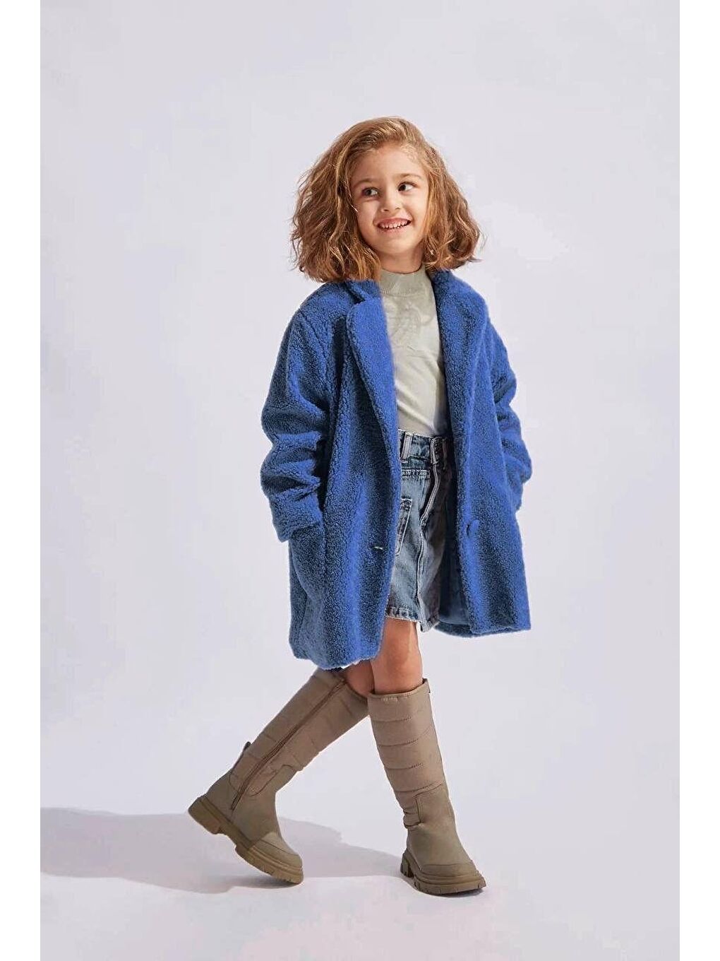 Kız Çocuk Pamuklu Mavi Pelüş Kürk Mont - Düğmeli, Yumuşak Dokulu, Astarlı-1