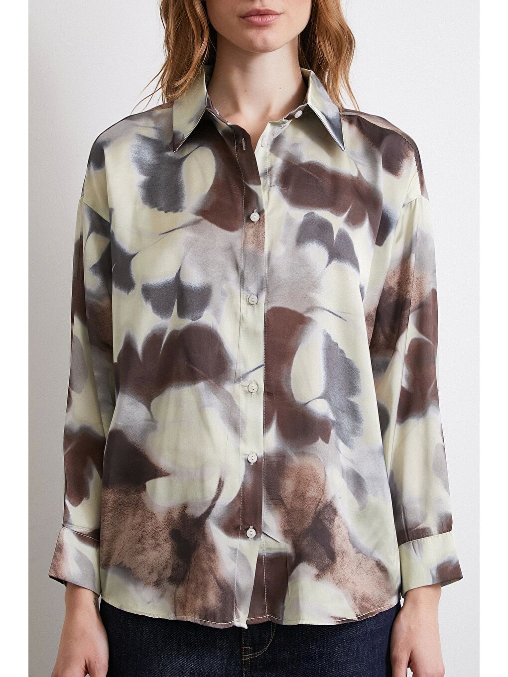 Karışık Batik Desen Saten Gömlek Kahve-4