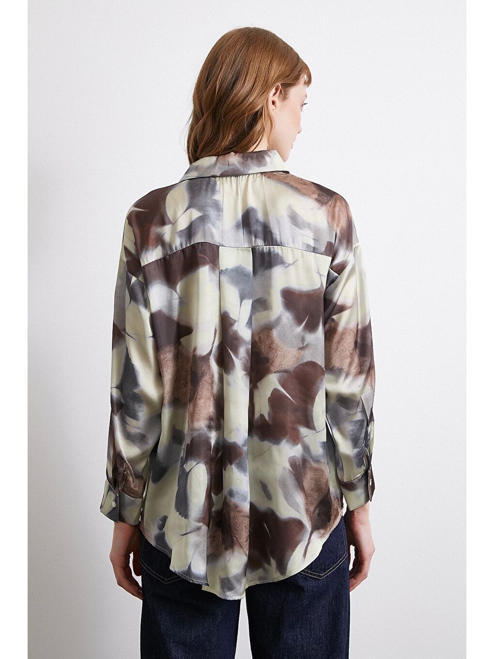 Karışık Batik Desen Saten Gömlek Kahve-5