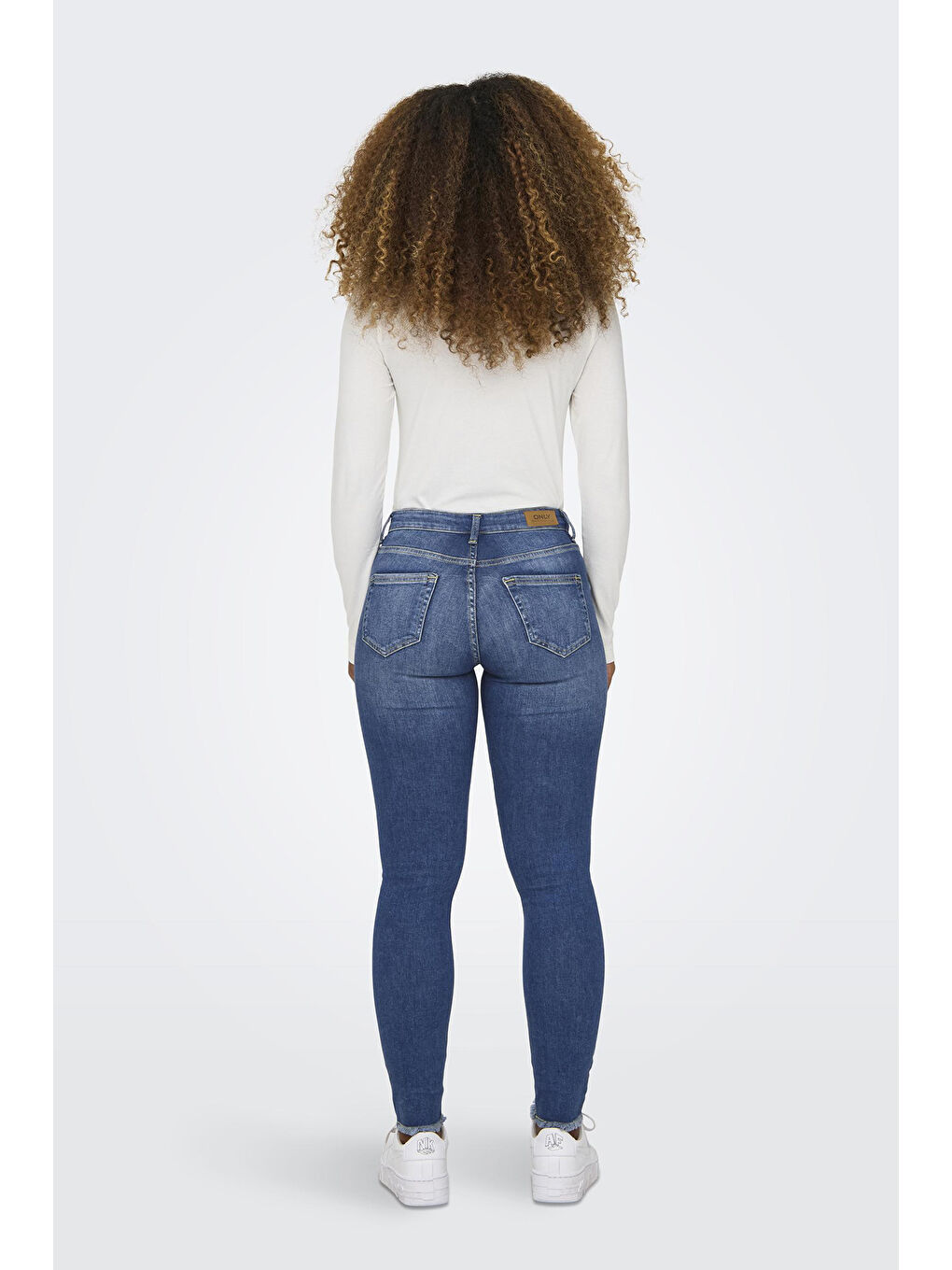 Only Mavi Onlemily Normal Bel Skinny Fit Dar Paça Jeans Kadın Jean Pantolon 15293282 - 4