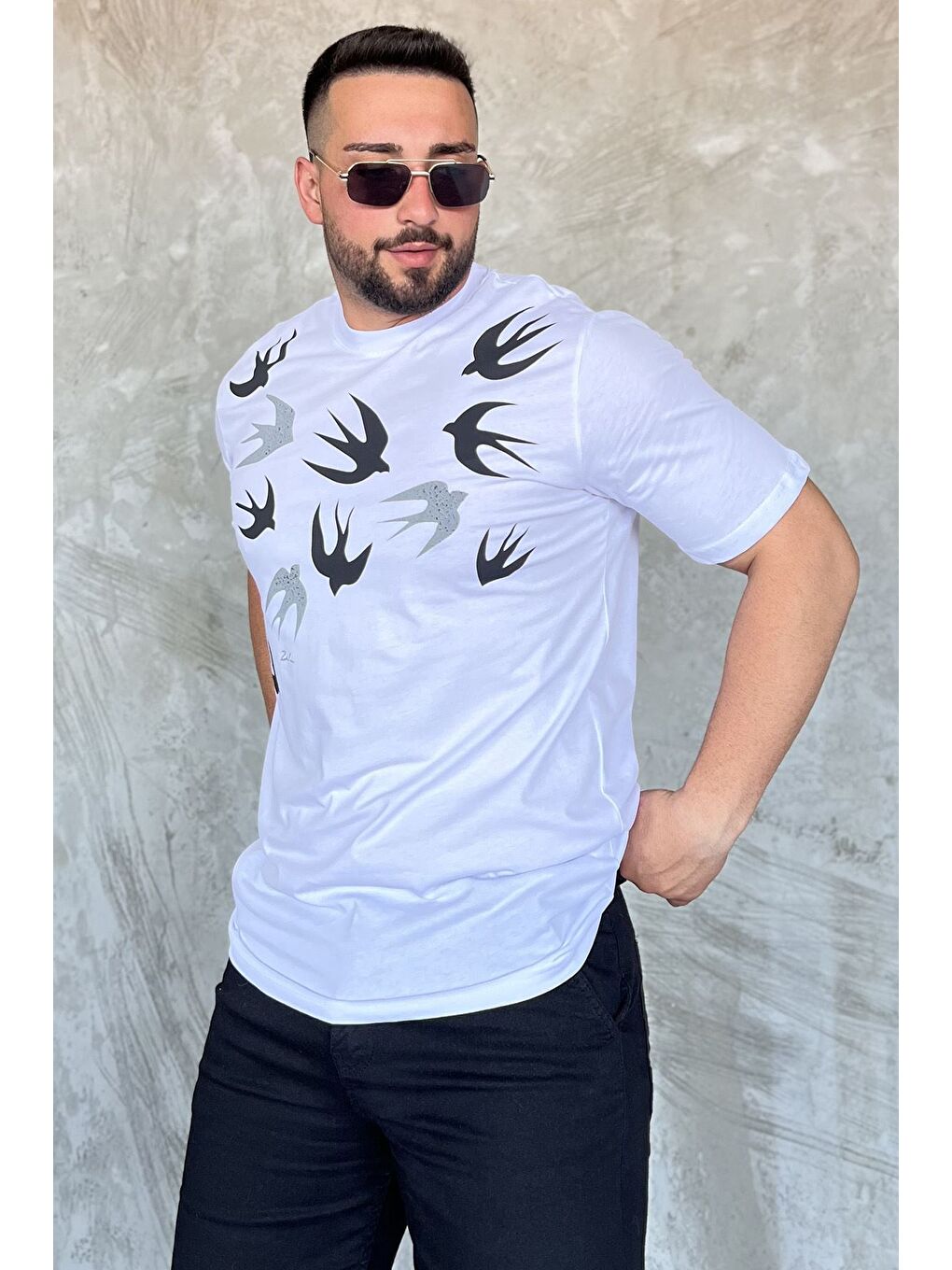 Beyaz Erkek Bisiklet Yaka Baskılı Tişört-1