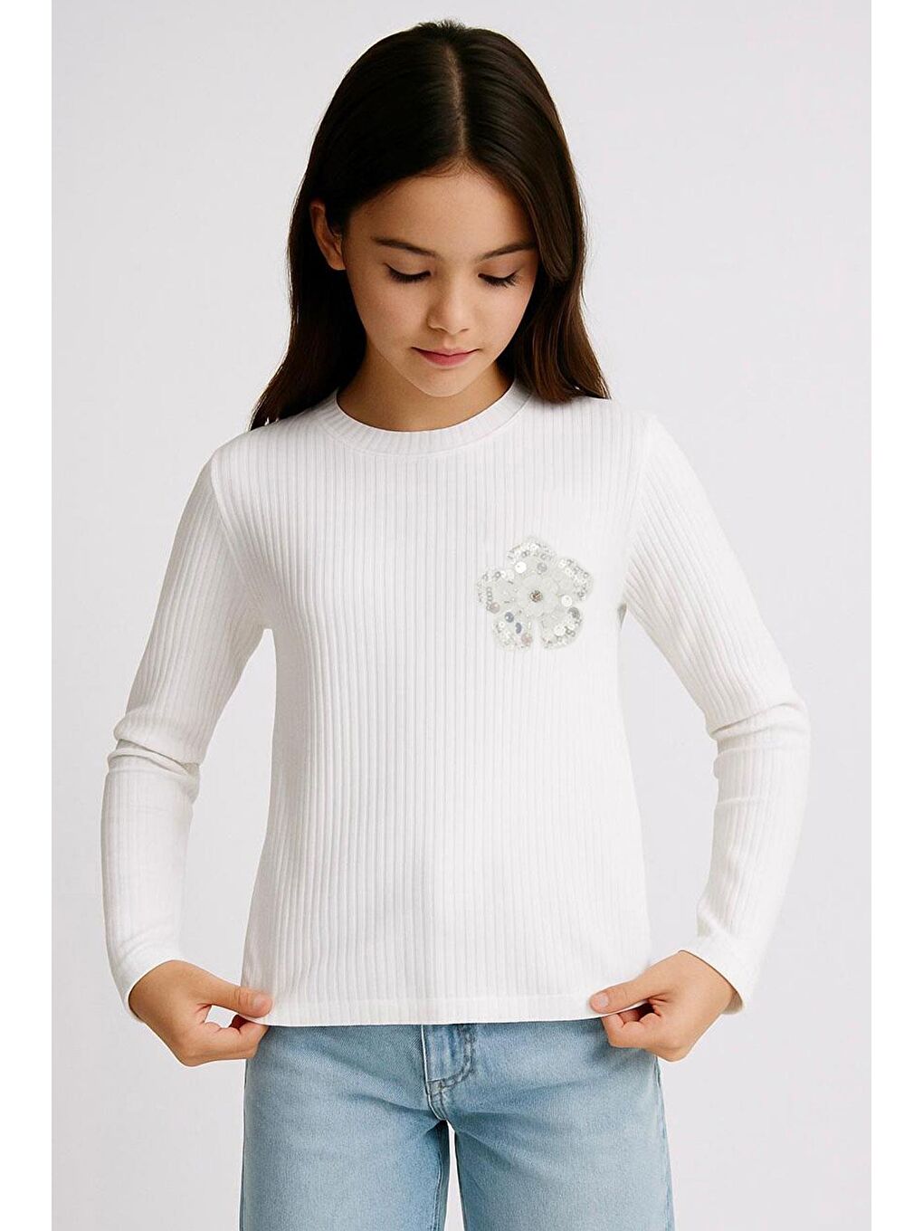Kız Çocuk Uzun Kollu Tişört Pullu İncili Çiçek Armalı Ekru (9-14 Yaş)