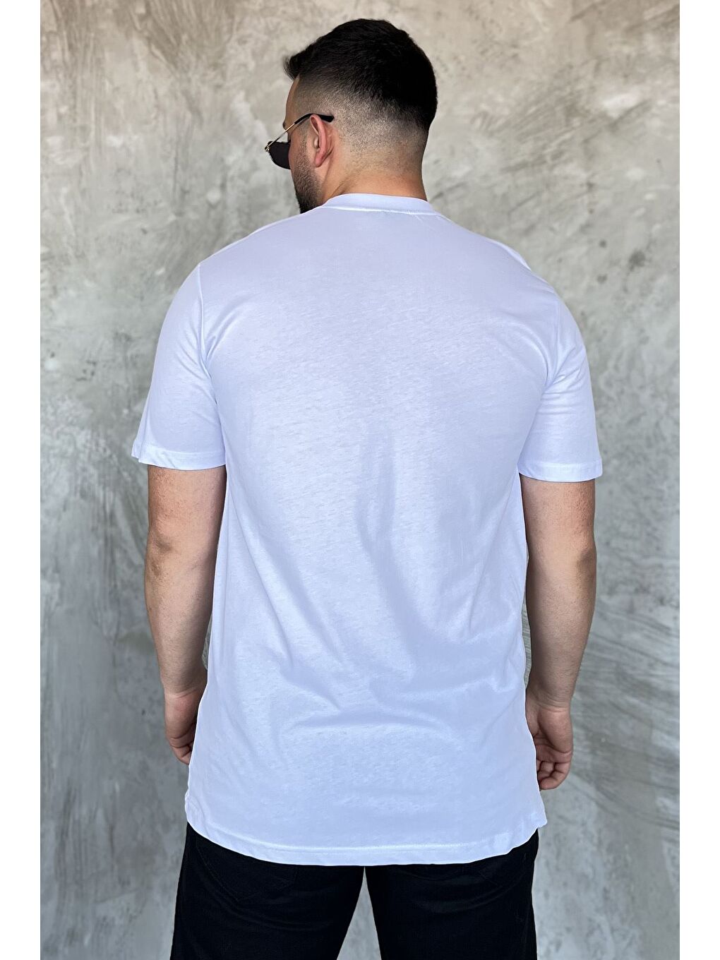 Beyaz Erkek Bisiklet Yaka Baskılı Tişört-2