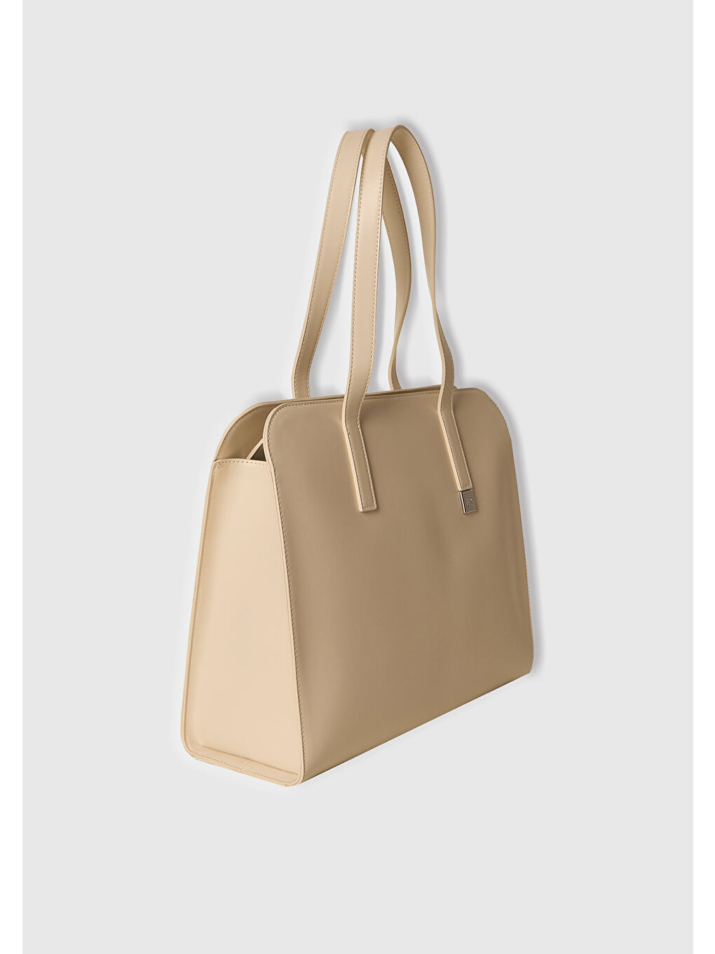 Bej Kadın Taş Rengi Logo Detaylı Metal Plakalı Fermuarlı Geniş Tote Çanta-1