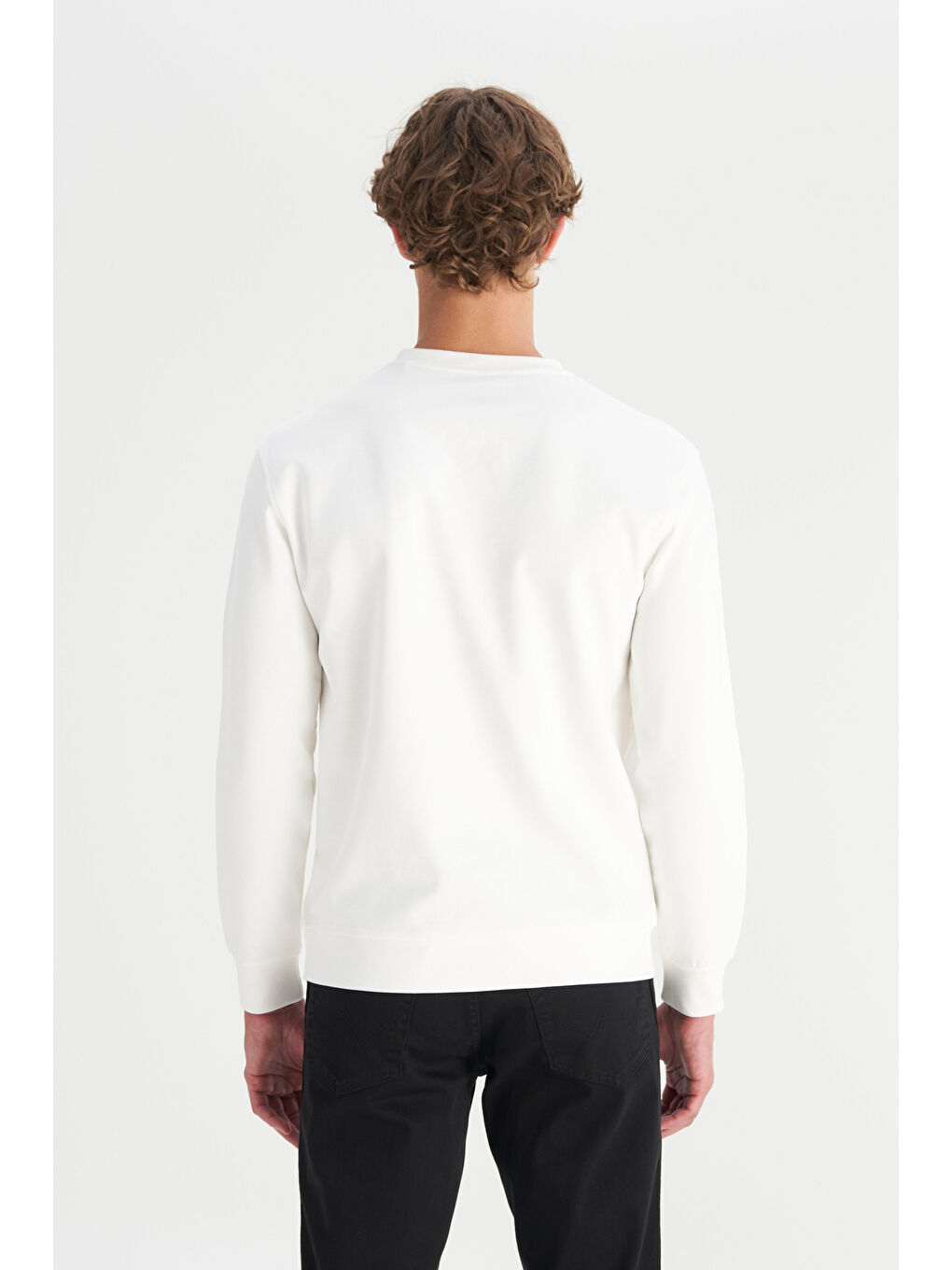 Beyaz Pamuklu Regular Fit Bisiklet Yaka Sweatshirt-4