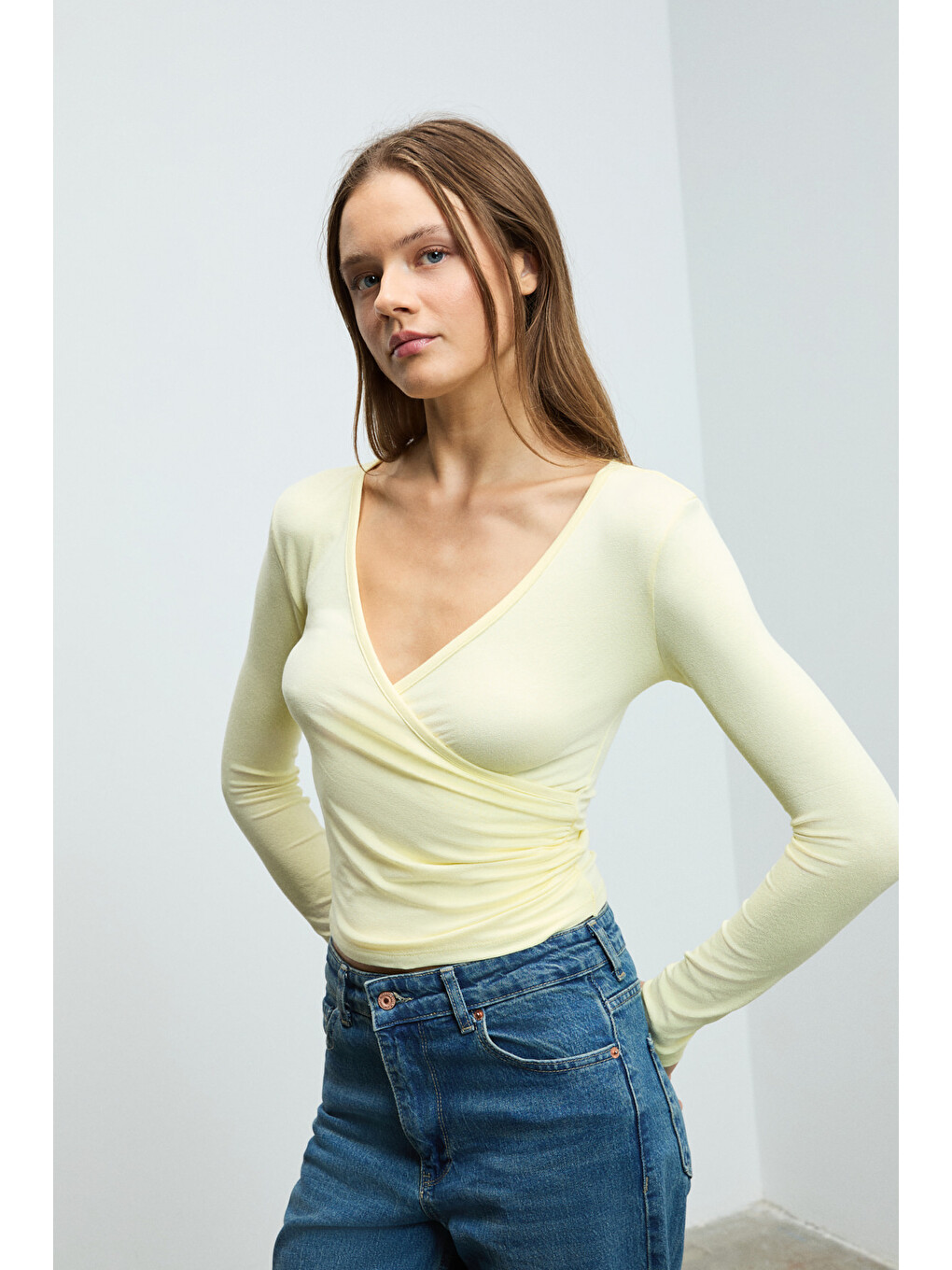 Callorıa Kadın V Yakalı Uzun Kollu Slim Fit Sarı Bluz-1