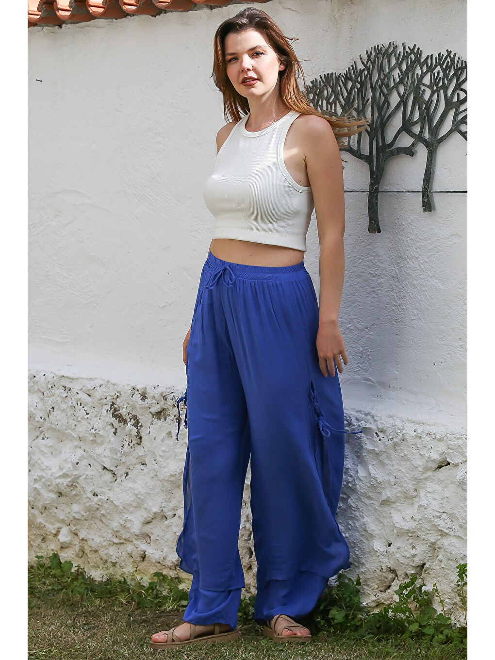 Mavi İnce Astarlı Yanları Bağlamalı Lastikli Ve Bağlamalı Bel Geniş Paça Dokuma Pantolon 110 58-3
