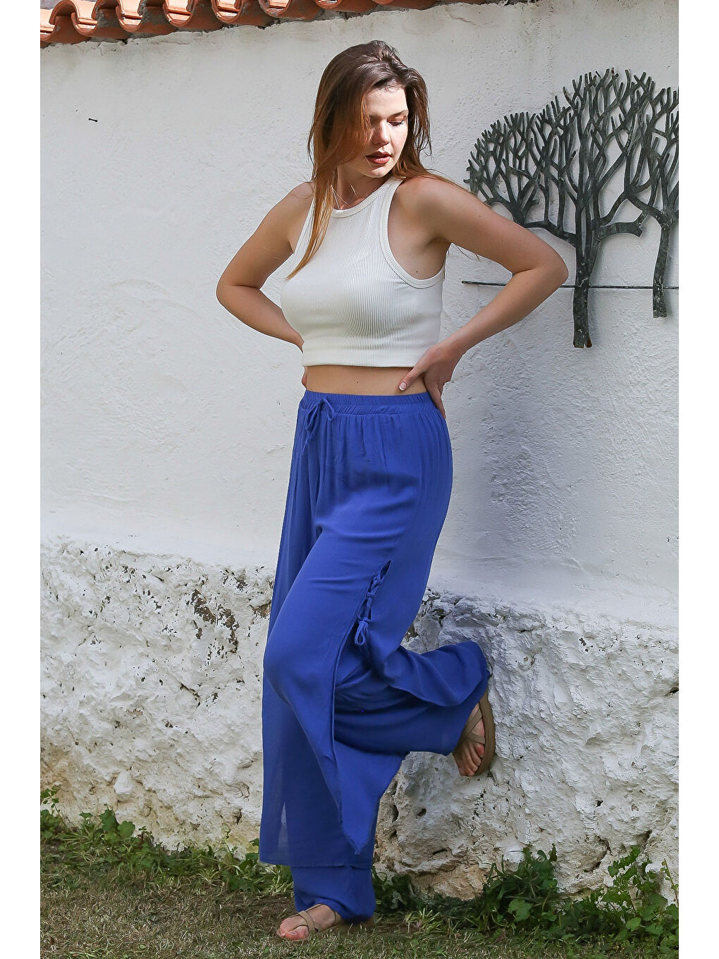Mavi İnce Astarlı Yanları Bağlamalı Lastikli Ve Bağlamalı Bel Geniş Paça Dokuma Pantolon 110 58-7