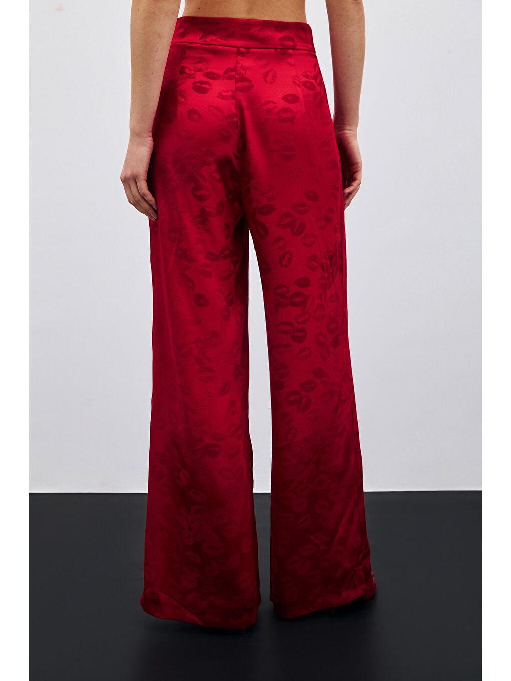 Bol Paça Desenli Pantolon - Kırmızı-6