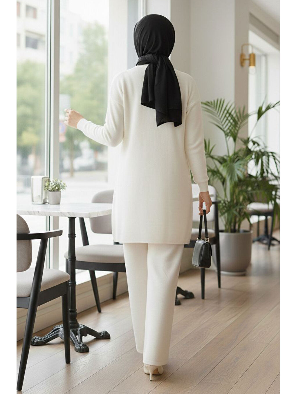 Ekru Çiçek Pul Detaylı Triko İkili Takım Krem - 28126-KREM-2