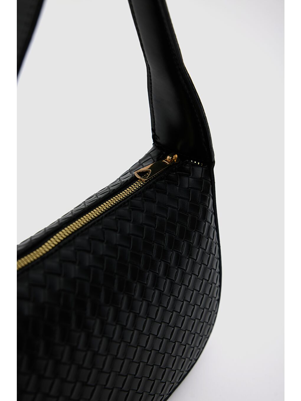 Darley Örgülü Baget Çanta Siyah-4