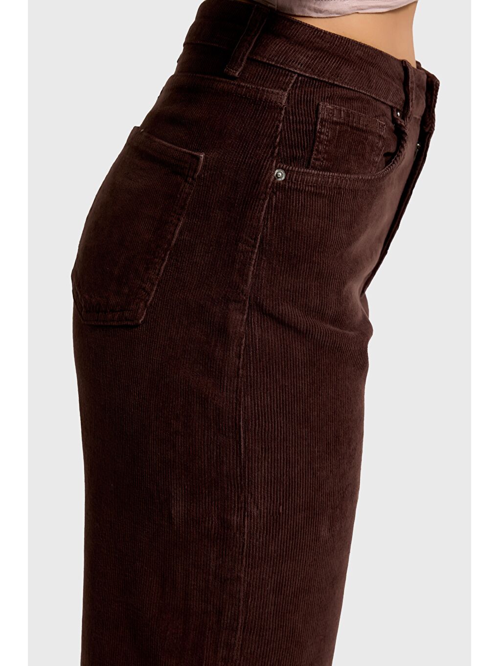 Kahverengi Kadın Koyu Kahve 29w5-16 Straight Cropped Fit Elastan Velvet Kadife Kumaş Pantolon-2