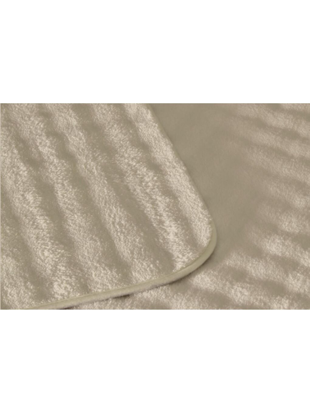 Royal Bubble Kaymaz Taban İkili Klozet Takımı 60x100 ve 50x60 Bej-1