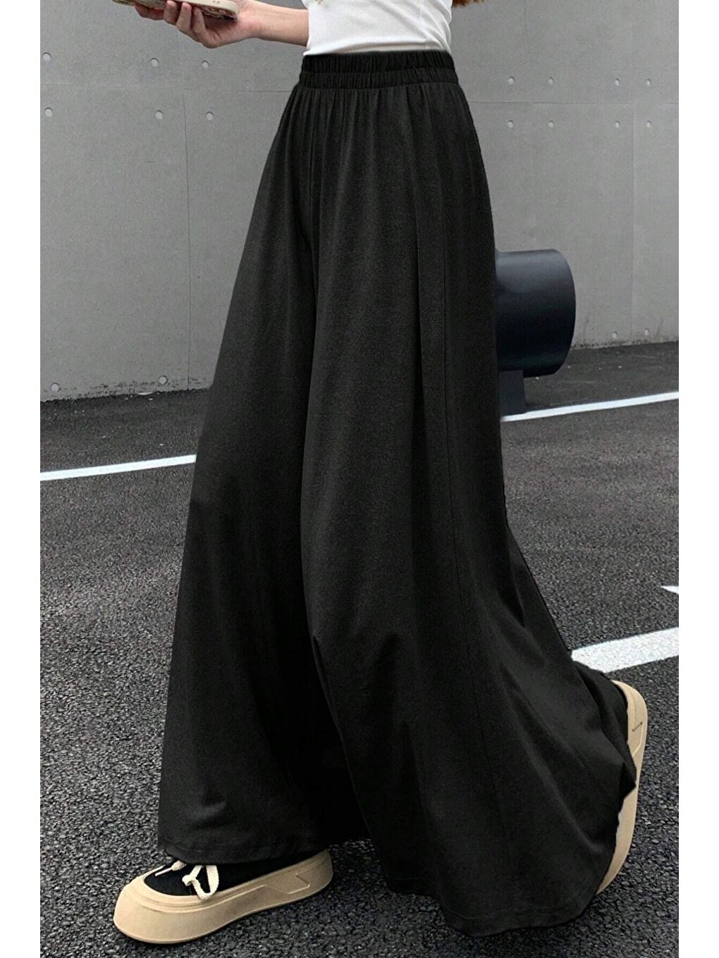 Siyah Kadın 2 İplik Oversize Bol Paça Tasarım Eşofman Altı Yüksek Bel Rahat Model