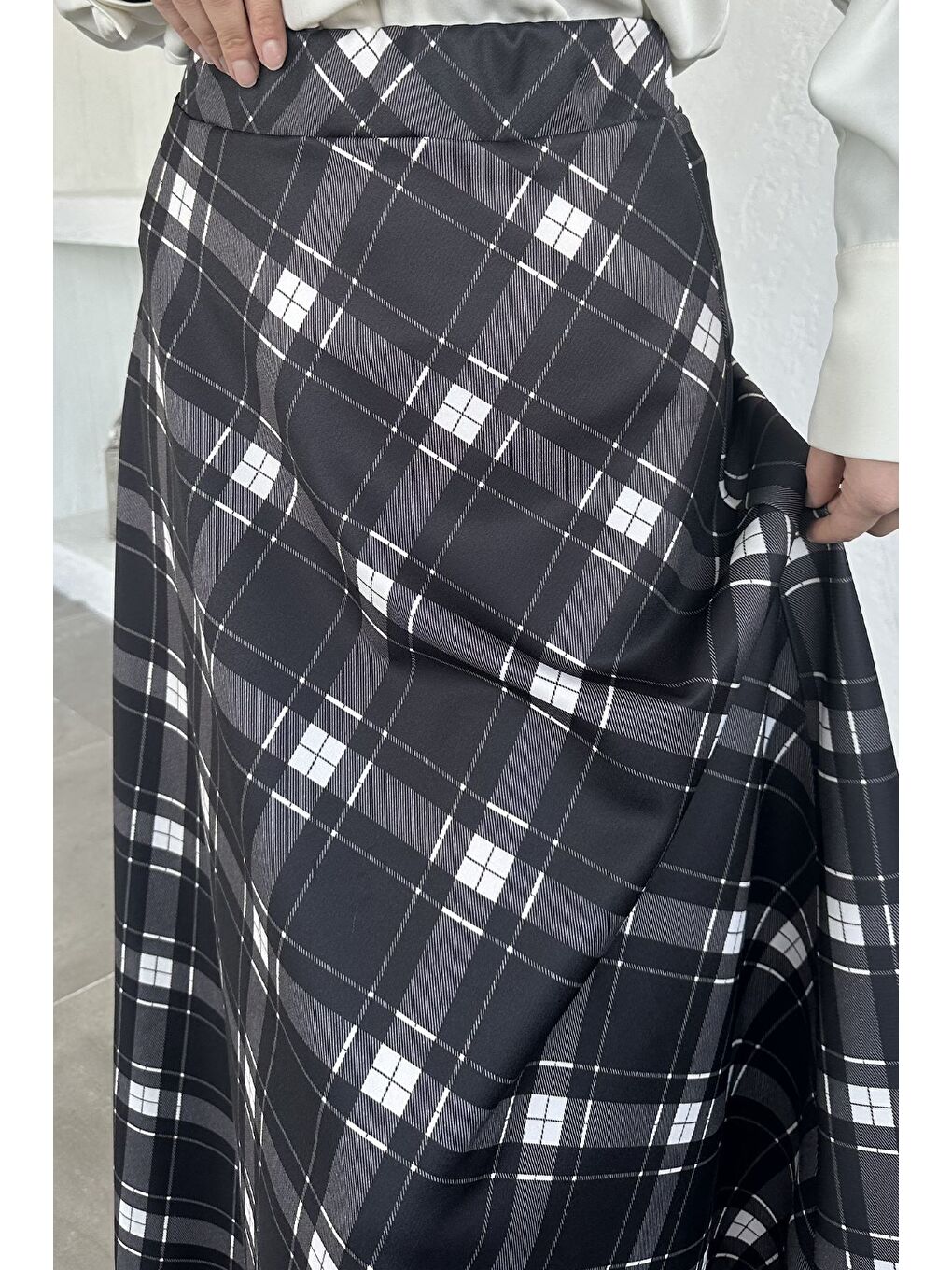 Siyah Kadın Ekose Desenli Tesettür Etek-7