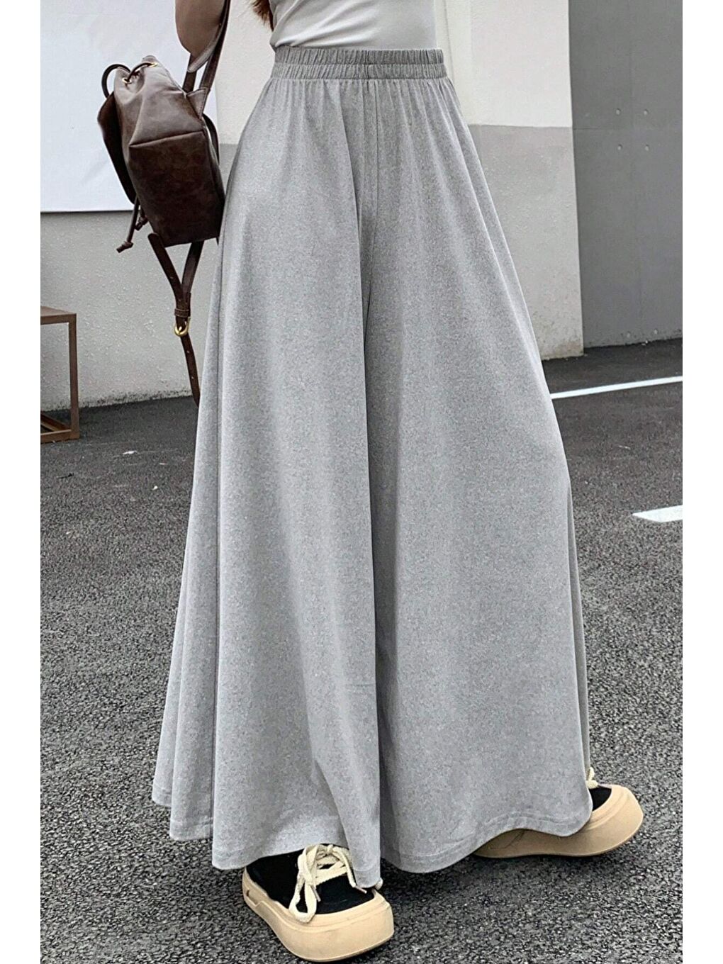 Gri Kadın 2 İplik Oversize Bol Paça Tasarım Eşofman Altı Yüksek Bel Rahat Model-3