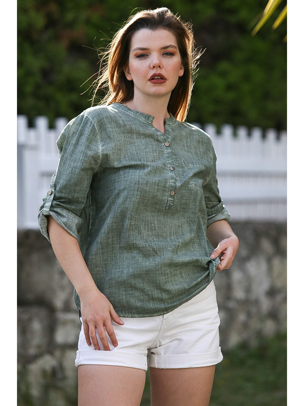 Haki Hakim Yaka Düğmeli Uzun Kollu Cepli Yıkamalı Casual Dokuma Bluz 70 60-1