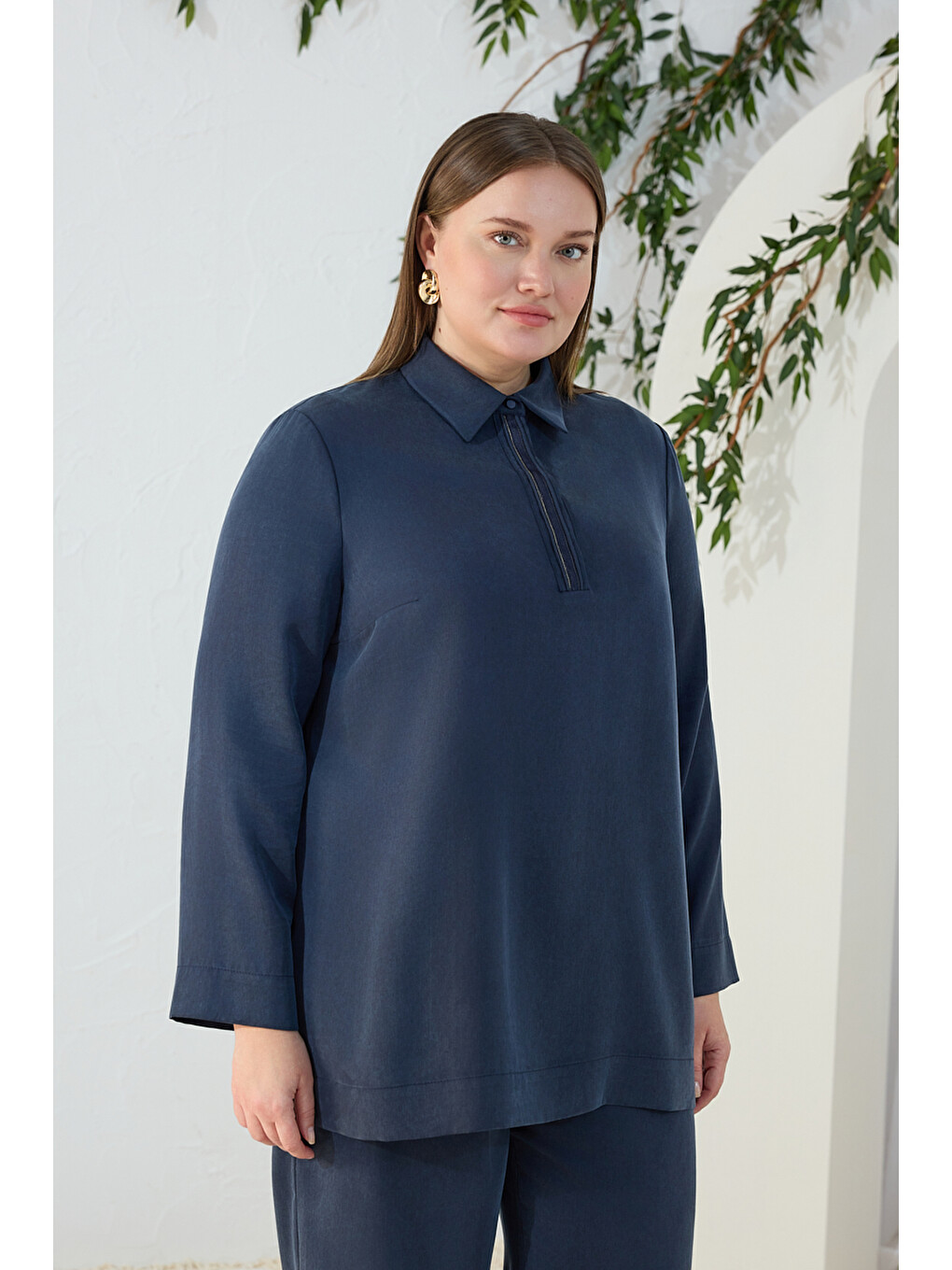 Lacivert Yarım Pat Detaylı Bluz-3