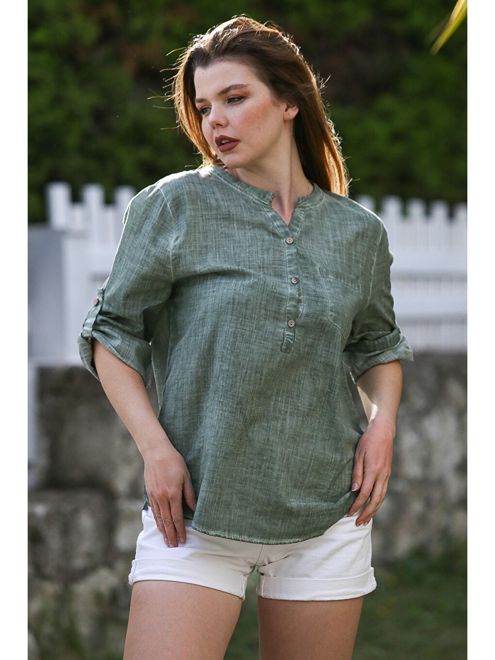 Haki Hakim Yaka Düğmeli Uzun Kollu Cepli Yıkamalı Casual Dokuma Bluz 70 60-2