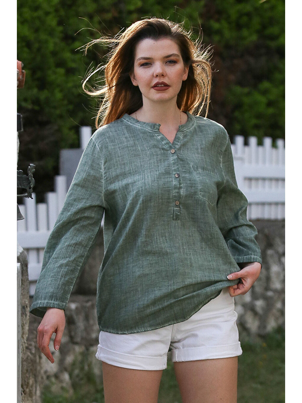 Haki Hakim Yaka Düğmeli Uzun Kollu Cepli Yıkamalı Casual Dokuma Bluz 70 60-3