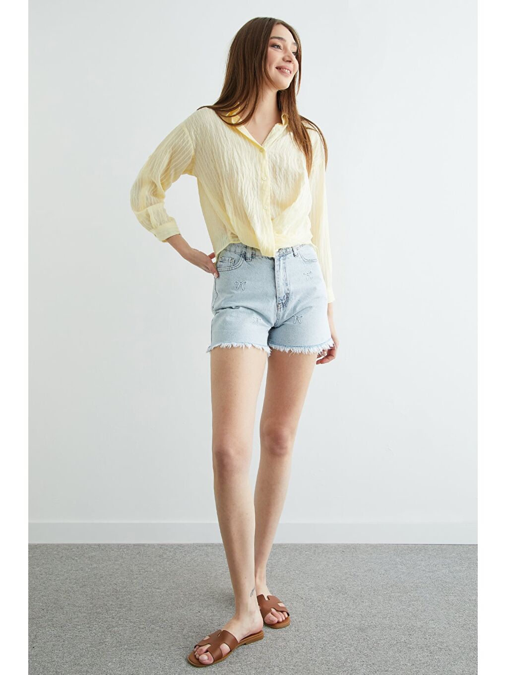 Sarı Çizgili Önü Düğümlü Gömlek-2