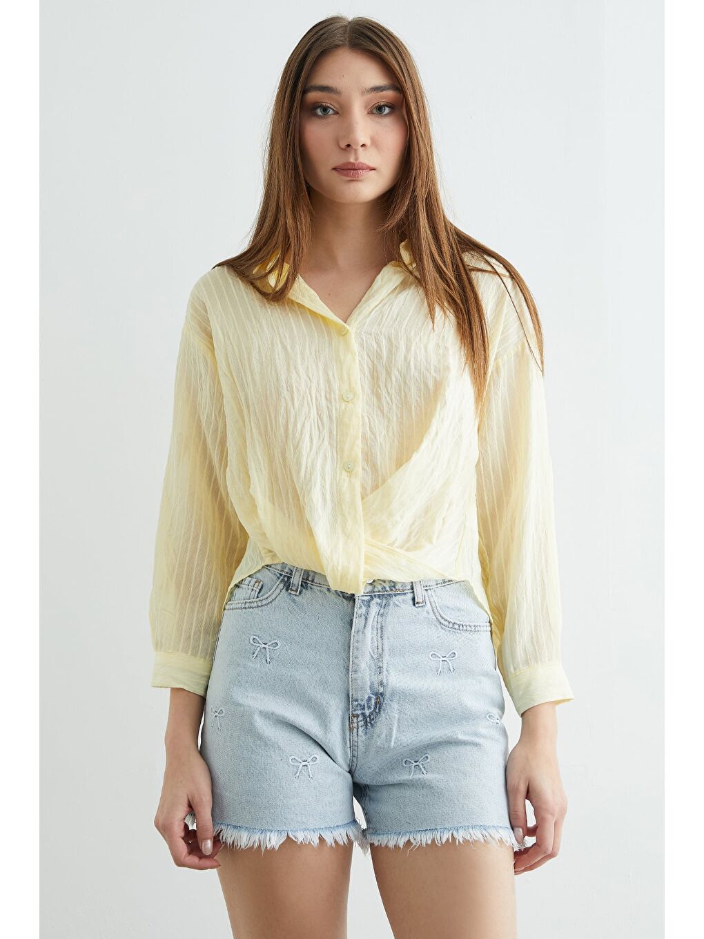 Sarı Çizgili Önü Düğümlü Gömlek-3