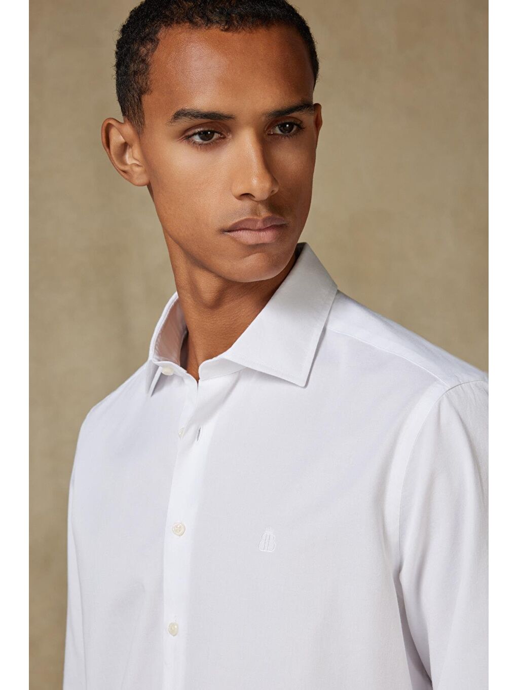 Piero Gabardin Pamuklu Comfort Fit Beyaz Klasik Yaka Erkek Düz Gömlek-3