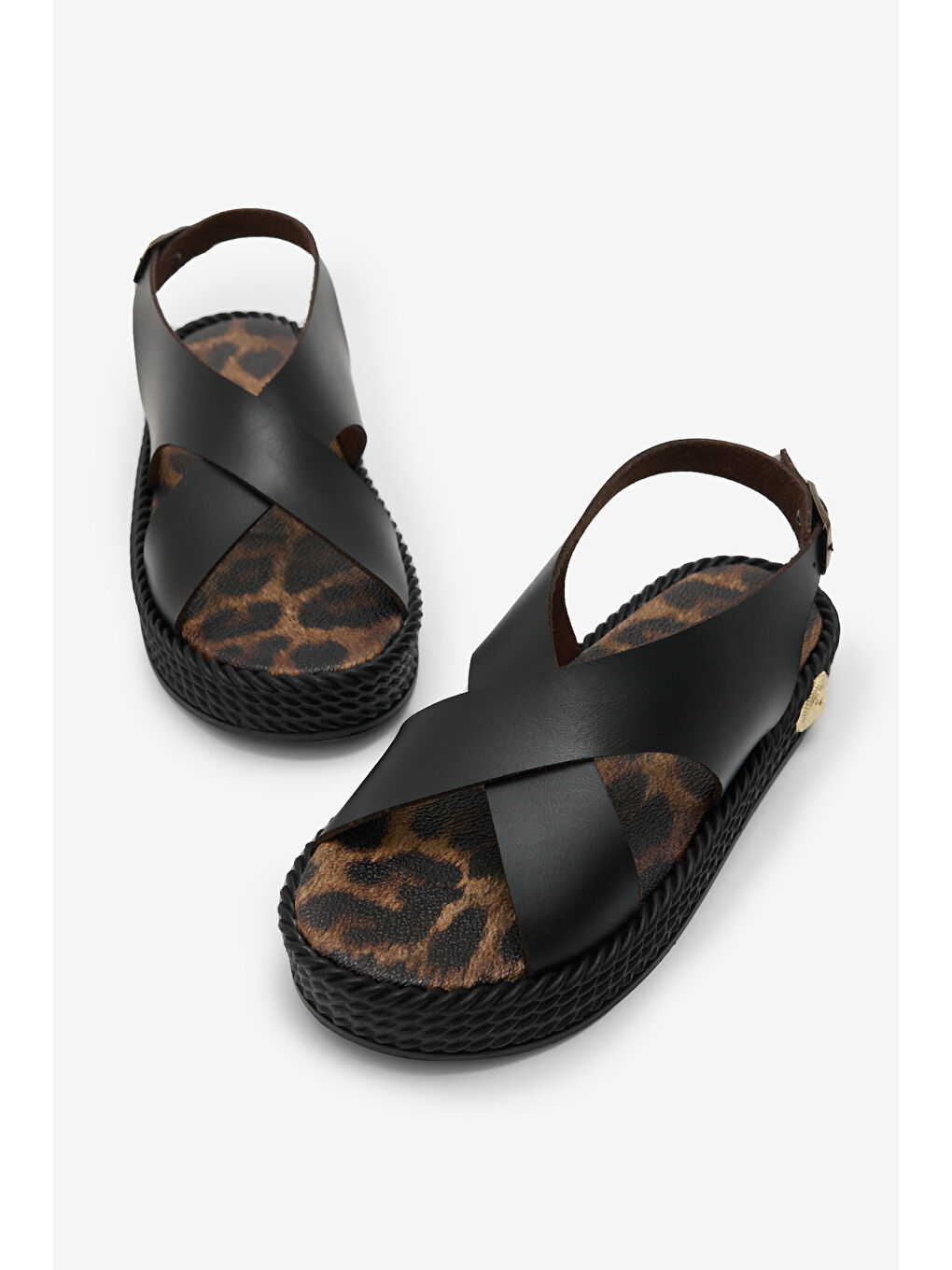 Kadın Siyah Leopar Poli Taban Rahat Çapraz Bantlı Sandalet-1