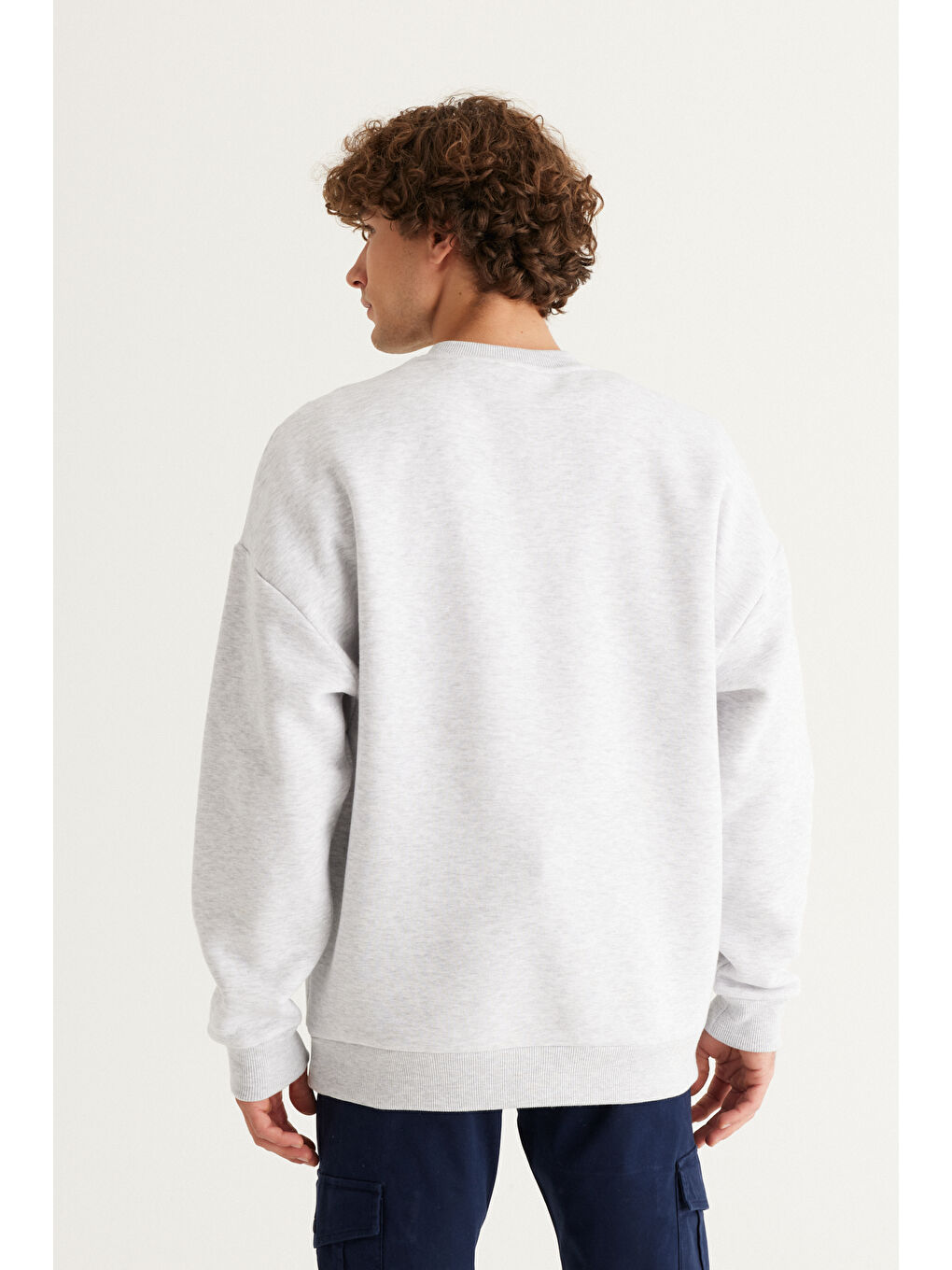 Beyaz Erkek Kar Melanj Oversize Fit Bol Kesim Pamuklu İçi Polarlı Bisiklet Yaka Sweatshirt-4