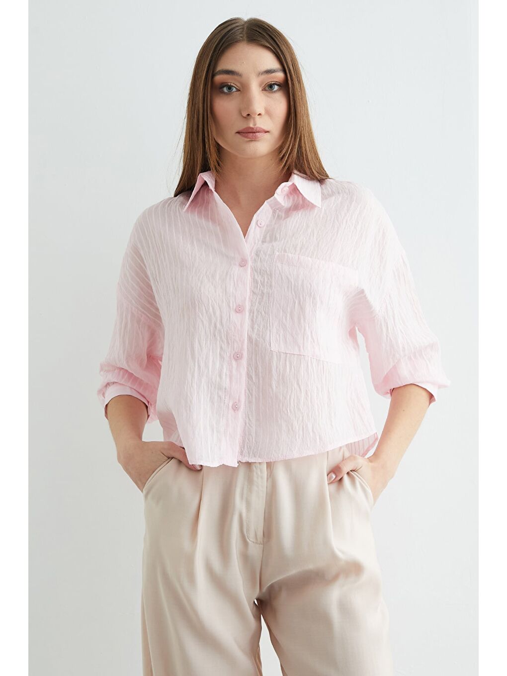 Pembe Çizgili Jakarlı Tek Cepli Gömlek-1